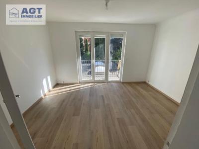 For rent Beauvais 1 room 29 m2 Oise (60000) photo 1