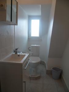 For rent Clamecy 1 room 14 m2 Nievre (58500) photo 2