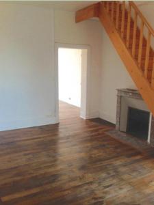 For rent Cosne-cours-sur-loire 3 rooms 50 m2 Nievre (58200) photo 0