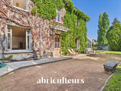 For sale Ecully 6 rooms 175 m2 Rhone (69130) photo 0