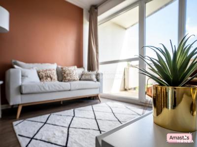 For rent Pessac 5 rooms 79 m2 Gironde (33600) photo 1