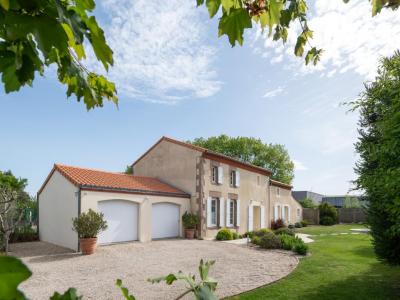 For sale Saint-macaire-en-mauges 6 rooms 143 m2 Maine et loire (49450) photo 0