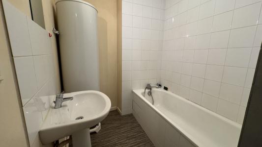 For rent 3 rooms 38 m2 Puy de dome (63350) photo 4