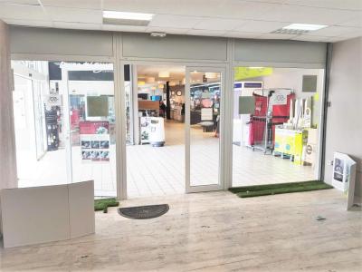 Annonce Location Local commercial Lignan-sur-orb 34