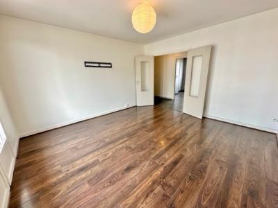 For rent Lyon-7eme-arrondissement 3 rooms 66 m2 Rhone (69007) photo 0