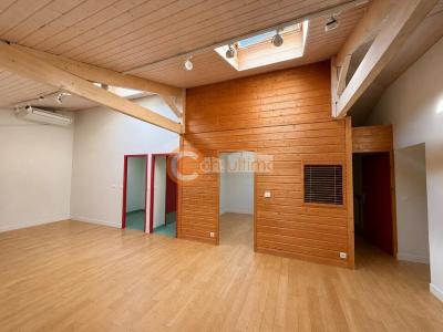 Louer Commerce 100 m2 Saint-germain-du-puch
