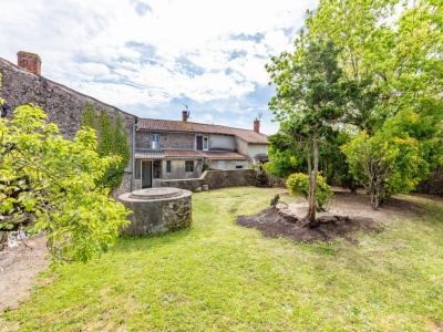 For sale Bernardiere 5 rooms 120 m2 Vendee (85610) photo 0