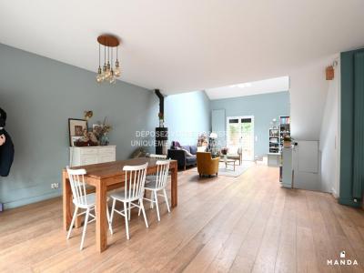 Louer Appartement 180 m2 Colombes
