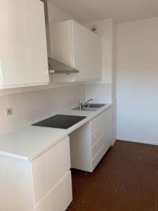 For rent Bordeaux 2 rooms 42 m2 Gironde (33000) photo 0