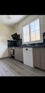 For sale Cerizay 9 rooms 250 m2 Deux sevres (79140) photo 2