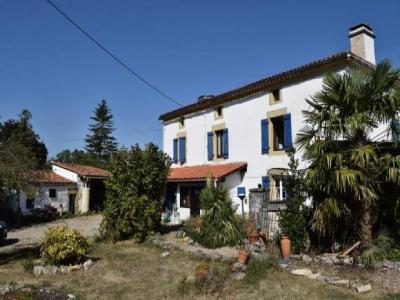 For sale 6 rooms 178 m2 Charente (16230) photo 0