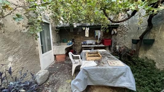 For sale 4 rooms 80 m2 Aude (11200) photo 0
