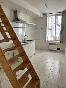 For rent 26 RUE DE L'AGAU 1 room 24 m2 Gard (30900) photo 0