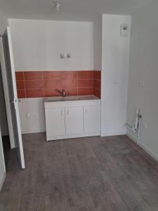 For rent Mans 3 rooms 69 m2 Sarthe (72000) photo 4