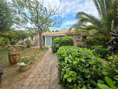 For sale Six-fours-les-plages 6 rooms 130 m2 Var (83140) photo 0