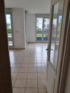 Louer Appartement 71 m2 Saint-etienne-de-saint-geoirs