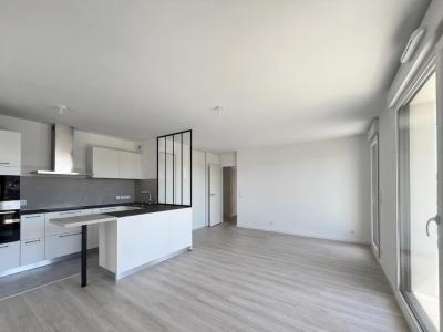 For rent Rennes 3 rooms 71 m2 Ille et vilaine (35000) photo 0