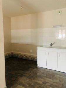 Louer Appartement 55 m2 Montreal-la-cluse