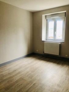 Louer Appartement Montreal-la-cluse Ain