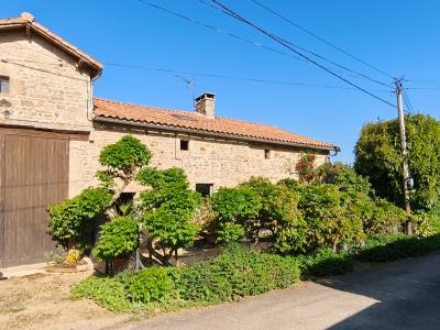 For sale Melle 6 rooms 140 m2 Deux sevres (79500) photo 1