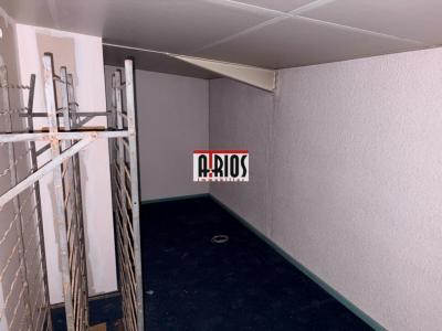 Louer Local commercial Garde 21600 euros