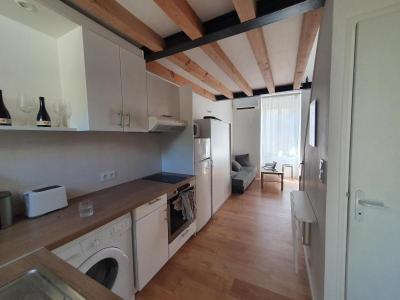 For rent Nimes 1 room 20 m2 Gard (30900) photo 2