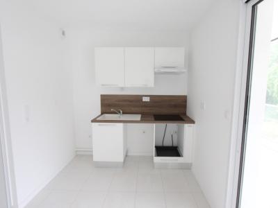 For rent Nantes 3 rooms 65 m2 Loire atlantique (44200) photo 2