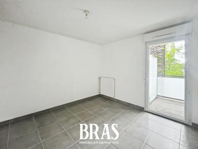 For sale Nantes 2 rooms 44 m2 Loire atlantique (44300) photo 2