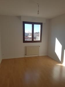 Louer Appartement Saint-max 760 euros