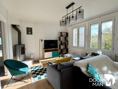 For sale Niort 4 rooms 102 m2 Deux sevres (79000) photo 1