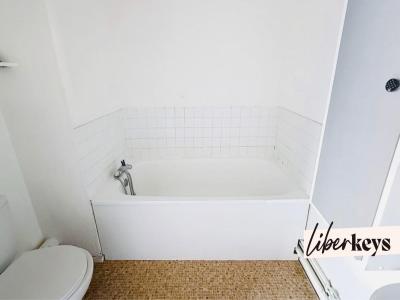 For sale Madeleine 1 room 32 m2 Nord (59110) photo 4