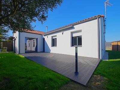For sale BLD INT�RIEUR VEND�E GLOB 5 rooms 118 m2 Vendee (85100) photo 0