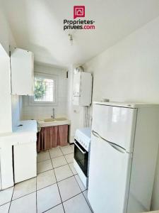For sale Bordeaux 2 rooms 41 m2 Gironde (33800) photo 2