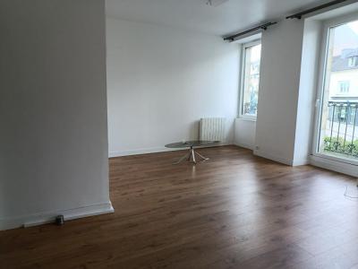For rent Gourin 3 rooms 83 m2 Morbihan (56110) photo 2