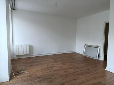 For rent Gourin 3 rooms 83 m2 Morbihan (56110) photo 3