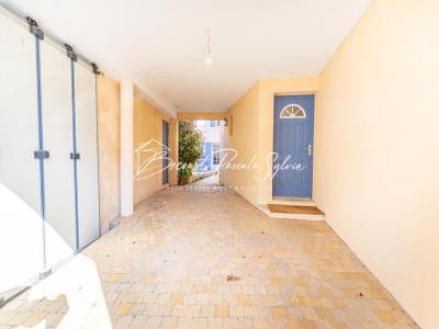 For sale Saint-saturnin-les-avignon 8 rooms 187 m2 Vaucluse (84450) photo 1