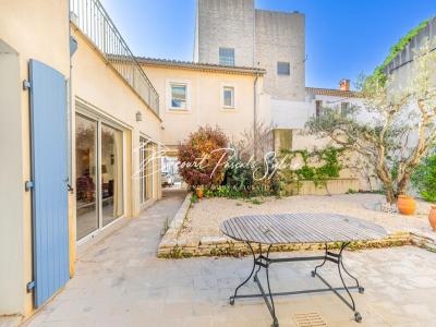 For sale Saint-saturnin-les-avignon 8 rooms 187 m2 Vaucluse (84450) photo 2