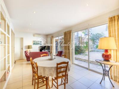 For sale Saint-saturnin-les-avignon 8 rooms 187 m2 Vaucluse (84450) photo 4