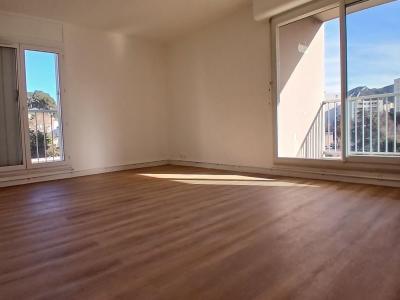 For sale Marseille-11eme-arrondissement 3 rooms 63 m2 Bouches du Rhone (13011) photo 4