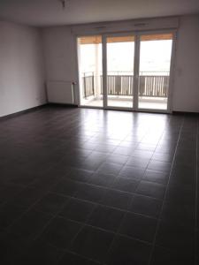 Louer Appartement Vonnas 761 euros