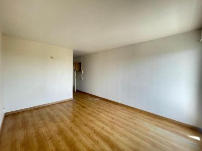 For rent Nimes 1 room 22 m2 Gard (30000) photo 2