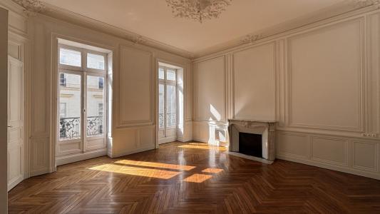 For rent Nantes 2 rooms 72 m2 Loire atlantique (44000) photo 0