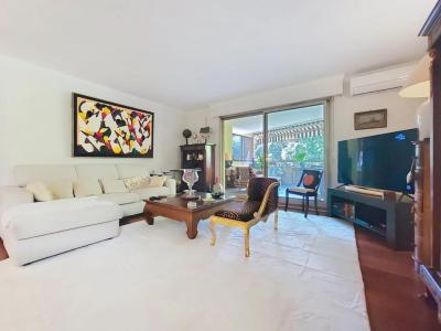 For sale Nice 3 rooms 80 m2 Alpes Maritimes (06200) photo 2