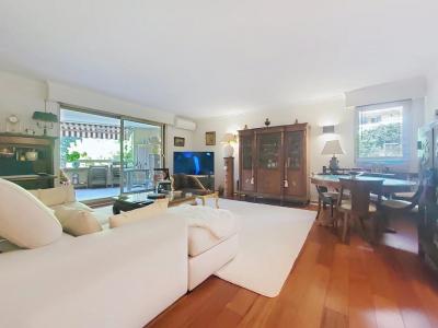 For sale Nice 3 rooms 80 m2 Alpes Maritimes (06200) photo 3