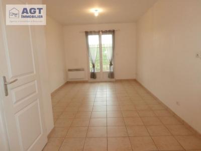For rent Milly-sur-therain 2 rooms 40 m2 Oise (60112) photo 2