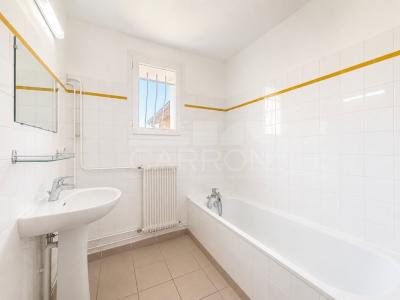 Louer Appartement Chaponost 855 euros