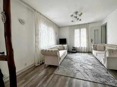 For sale Montbeliard 8 rooms 165 m2 Doubs (25200) photo 3