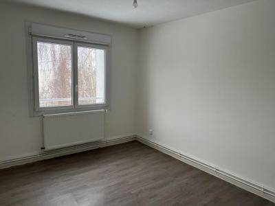 Louer Appartement 76 m2 Crehange