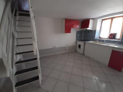 For rent Sezanne 3 rooms 40 m2 Marne (51120) photo 0