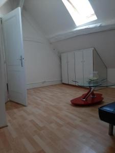 For rent Sezanne 3 rooms 40 m2 Marne (51120) photo 3